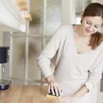 9 míst, kterým se v kuchyni při úklidu vyhýbáme