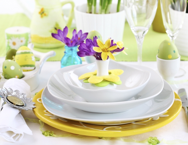 Place setting for Easter