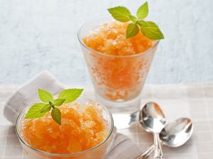 Udělejte si broskvovou polévku nebo sorbet a zvedněte si náladu!