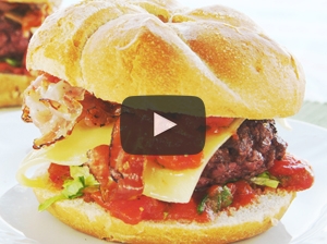 Videorecept: Domácí hamburger