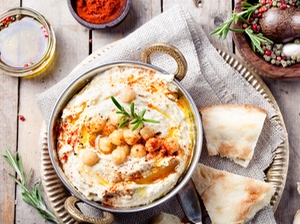 Hummus: cizrnová pomazánka plná zdraví a chuti