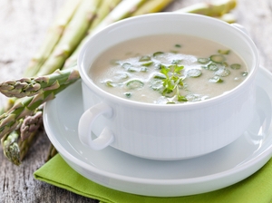 Delikátní a zdravá chřestová polévka