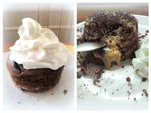 Čtenářka Olga peče: Čokoládové muffiny s arašídovým máslem