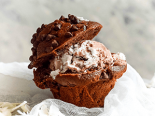 Muffiny plněné zmrzlinou