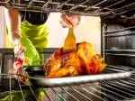 10 tipů, jak ušetřit při pečení v troubě