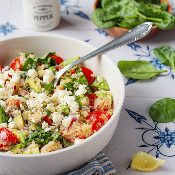 Quinoa salát se sýrem feta