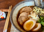 Japonský ramen - polévka Tonkotsu